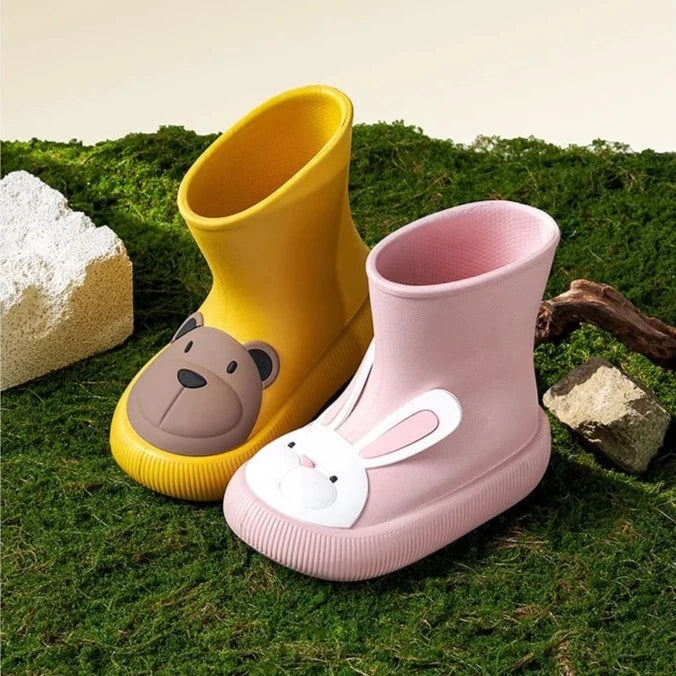 Non-slip rubber rain boots with animals