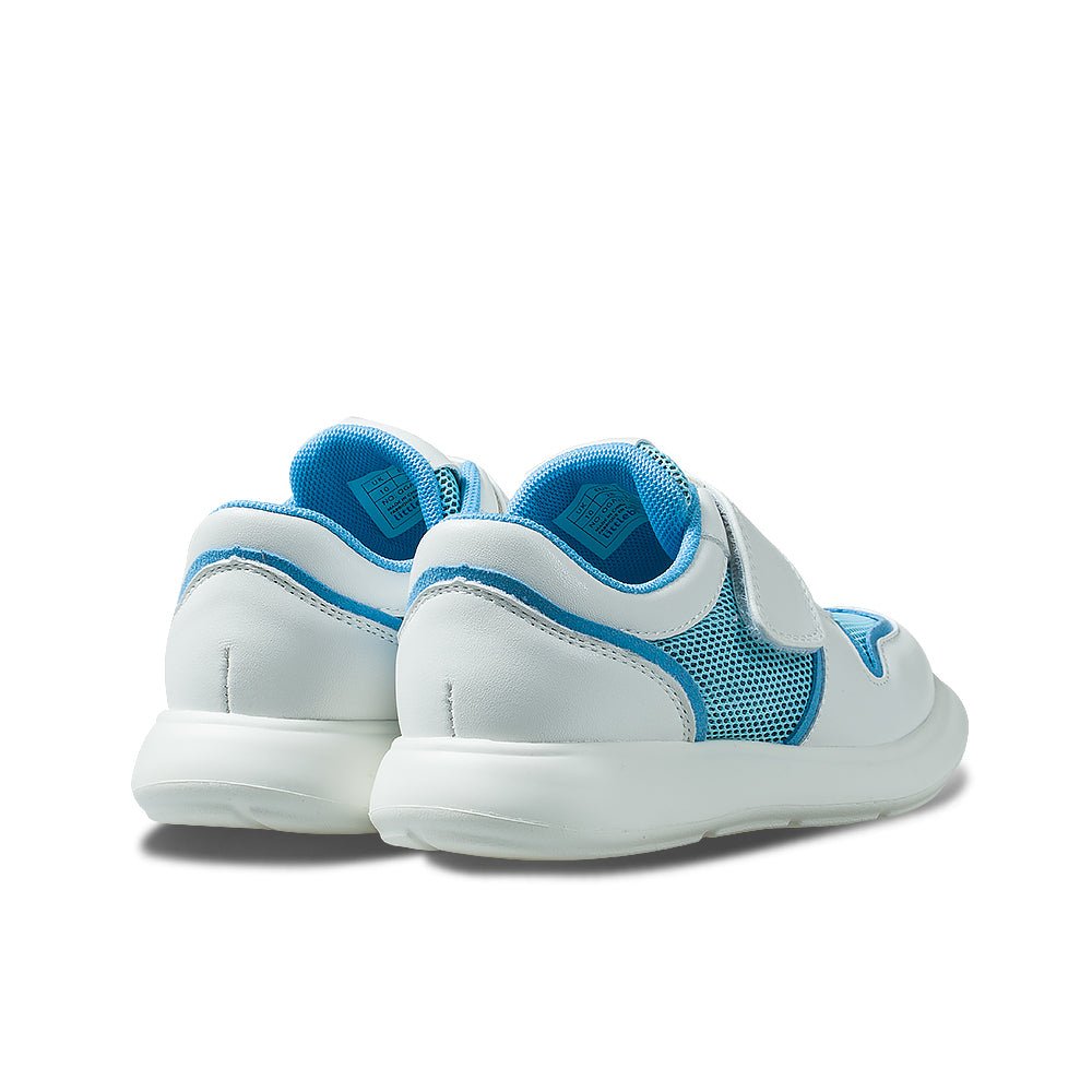 Avery Extra Lightweight Kids Sneakers - Image 3