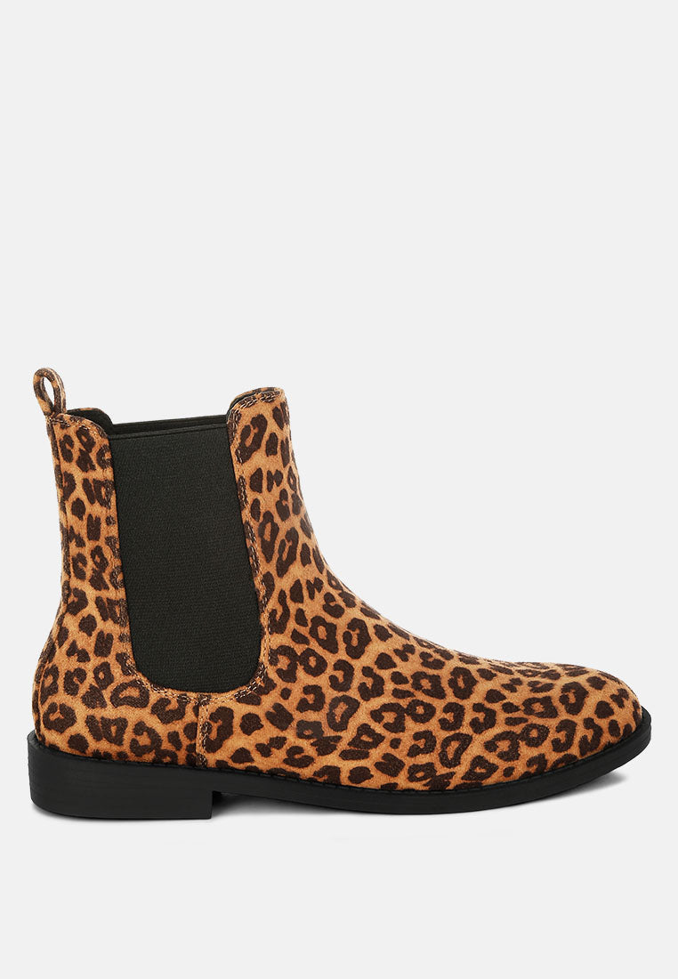 AYASA Low Block Heel Chelsea Boots - Image 53