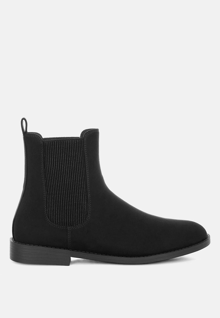 AYASA Low Block Heel Chelsea Boots - Image 12