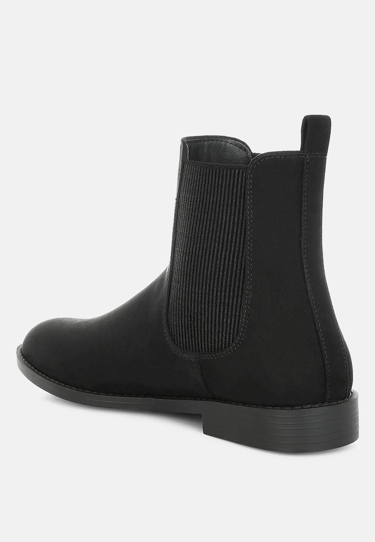 AYASA Low Block Heel Chelsea Boots - Image 3