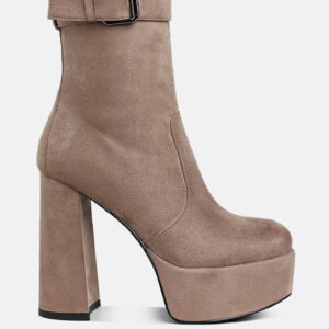 Wanderer Flared Block Heel Mid-Calf Boots